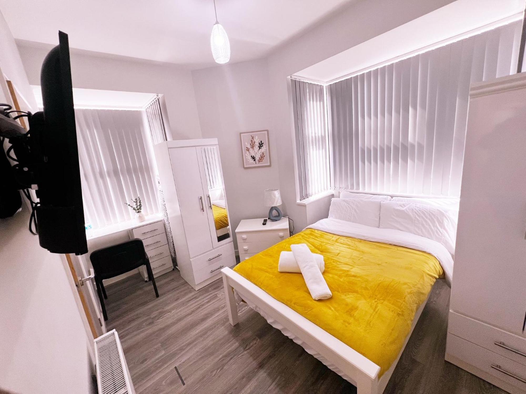 51 Kingsway Coventry Cv2 4Ff Bed and Breakfast Esterno foto