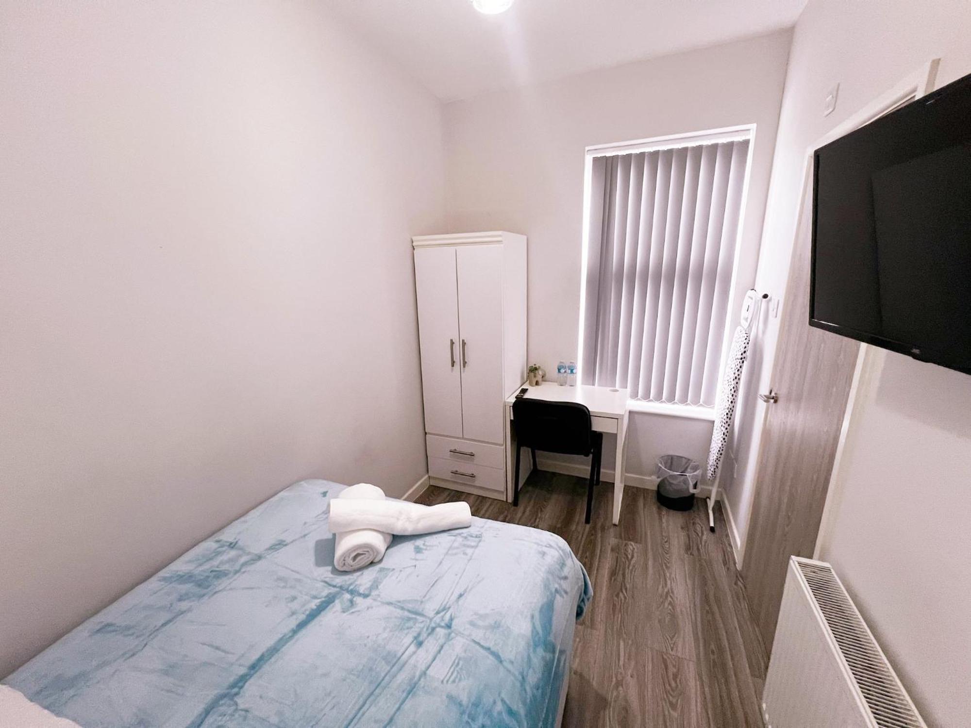 51 Kingsway Coventry Cv2 4Ff Bed and Breakfast Esterno foto