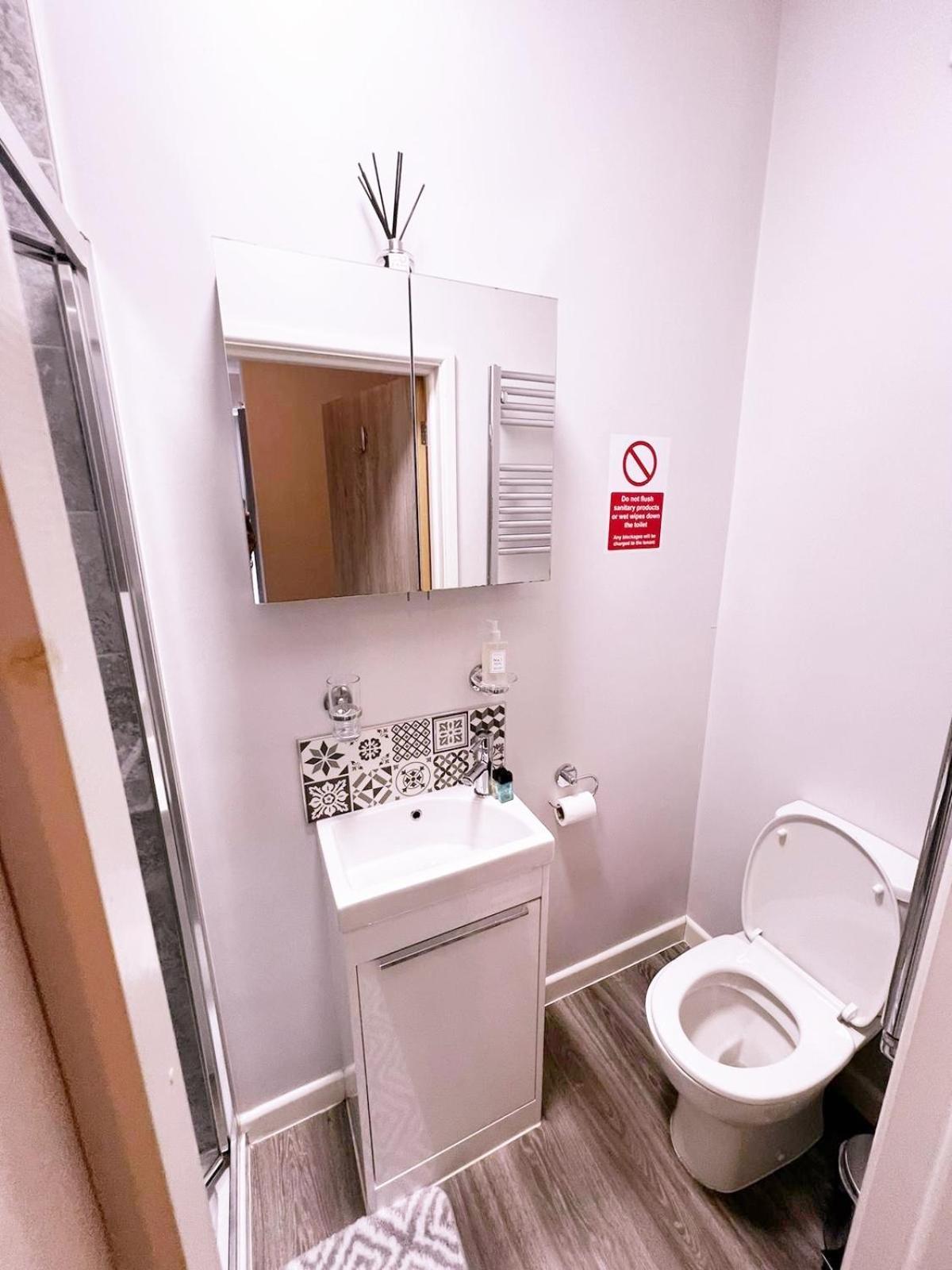51 Kingsway Coventry Cv2 4Ff Bed and Breakfast Esterno foto